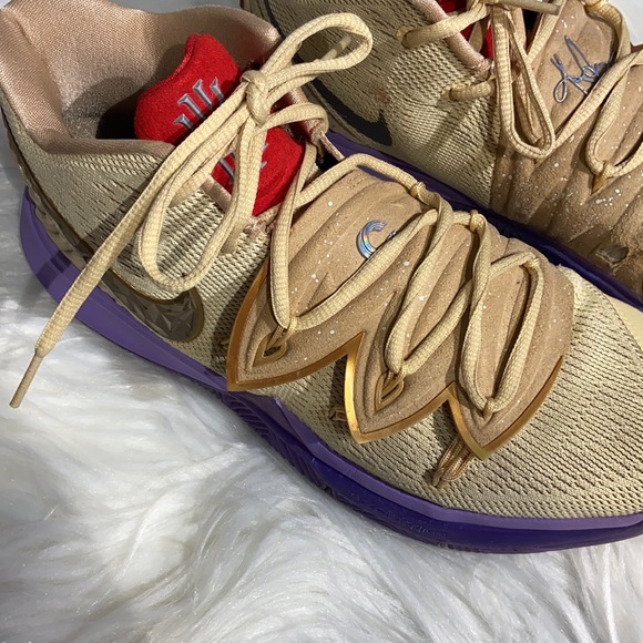 Nike Kyrie 5 Concepts Ikhet Kyrie Irving Collaboration - Picture 14 of 15